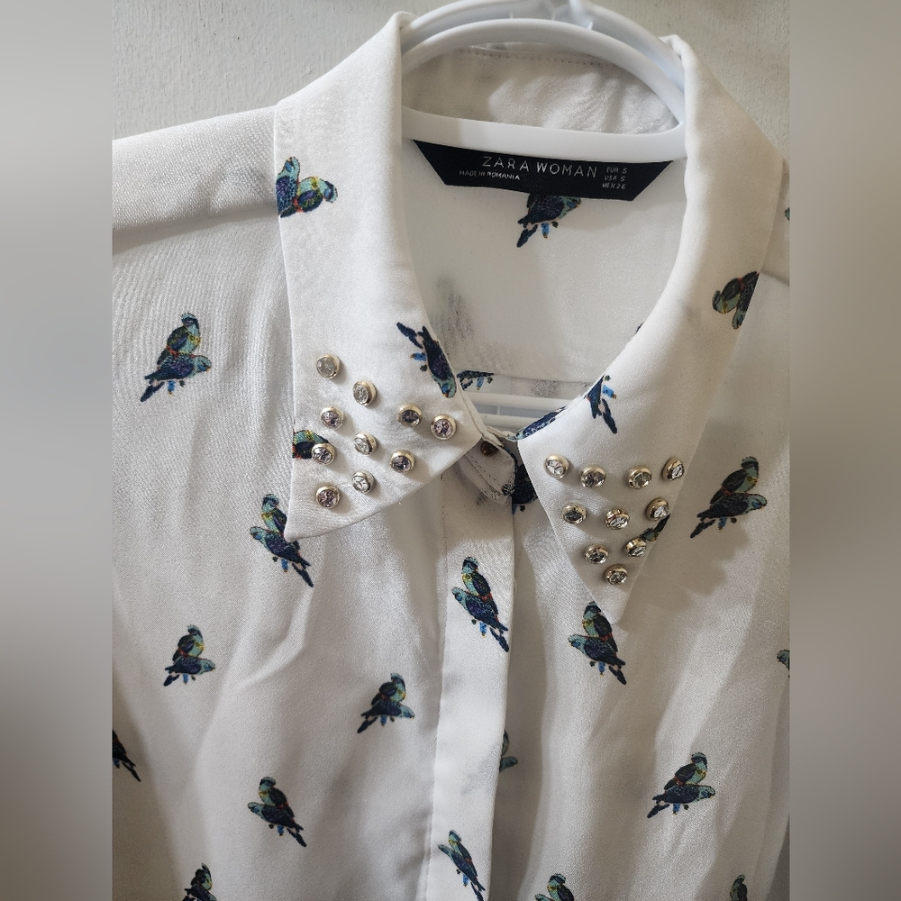 Zara White Blouse with Parrot Print and Studded Collar